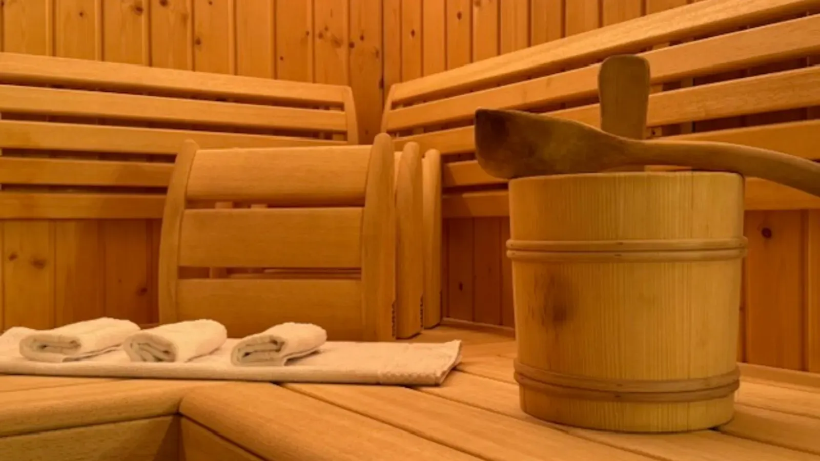 The private sauna in the chalet basement