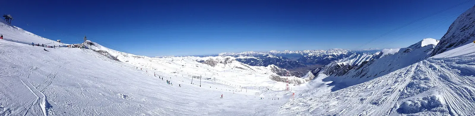 Skiing at Kitzsteinhorn/Maiskogel