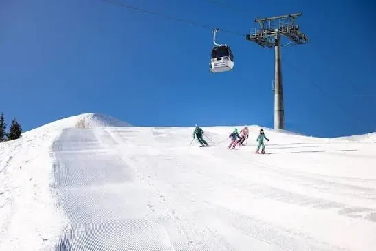 Skiing at Rauriser Hochalmbahnen