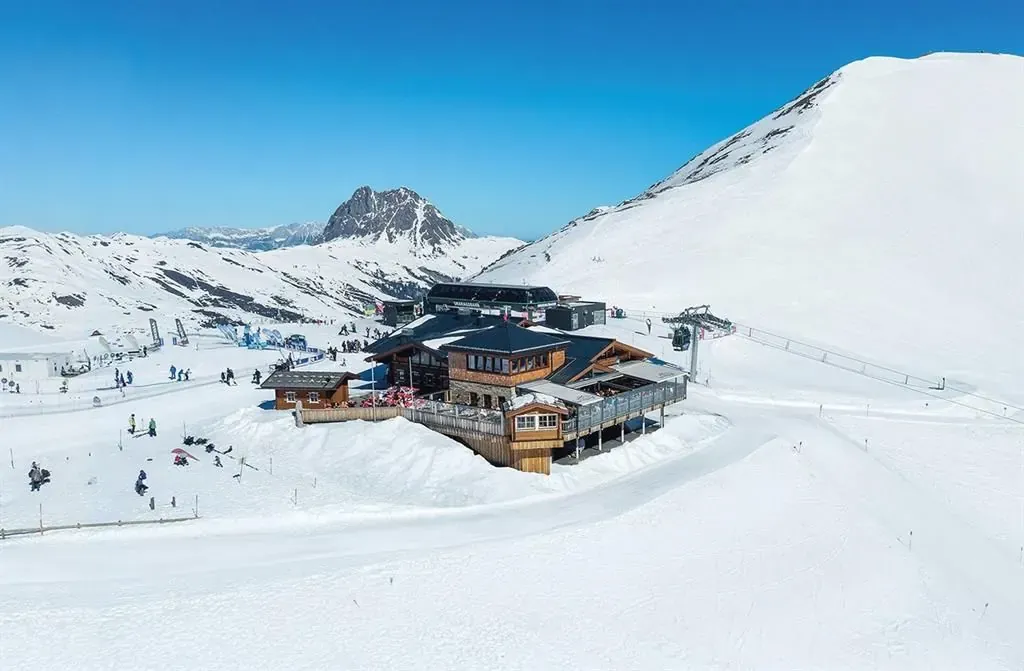 Skiing at Wildkogel